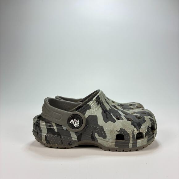 Crocs Green Camo Classic Clogs Slip On Shoes Comfort Sandals 207593 Youth Size 7 - Picture 1 of 9